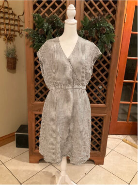 Striped V-Neck Midi Dress in White and Black